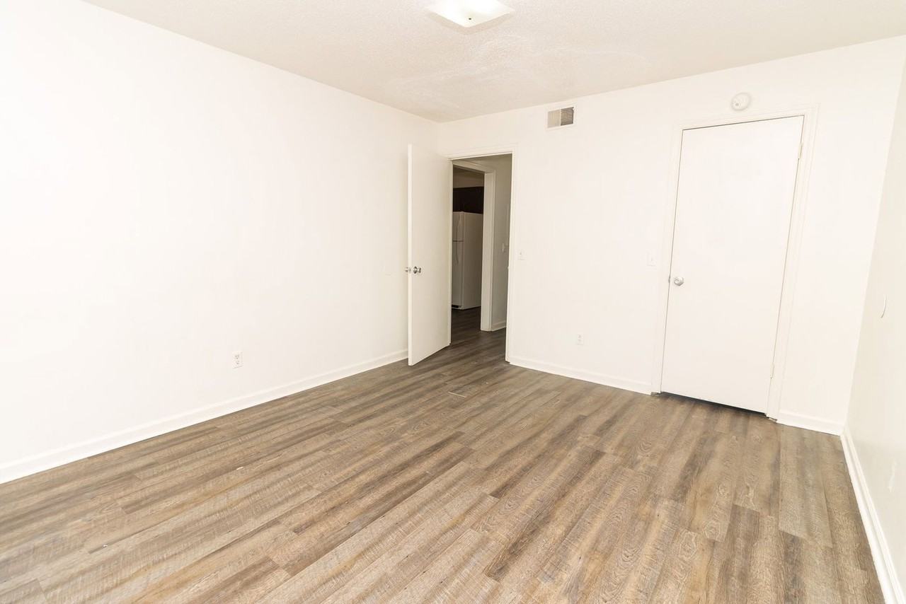 72 Nicole Ln - Photo 7 of 9