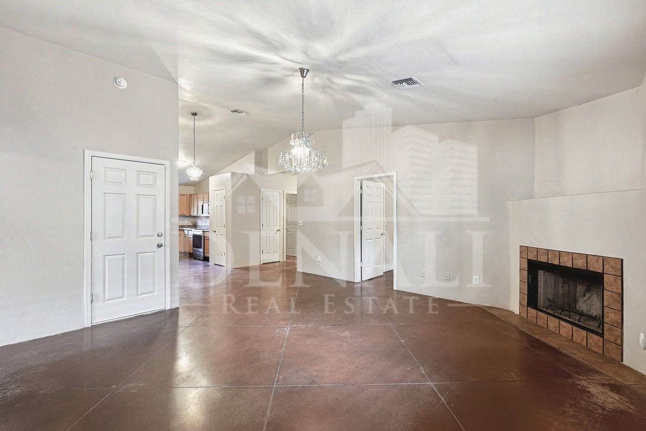 441 E Geronimo Bluff Loop - Photo 4 of 29