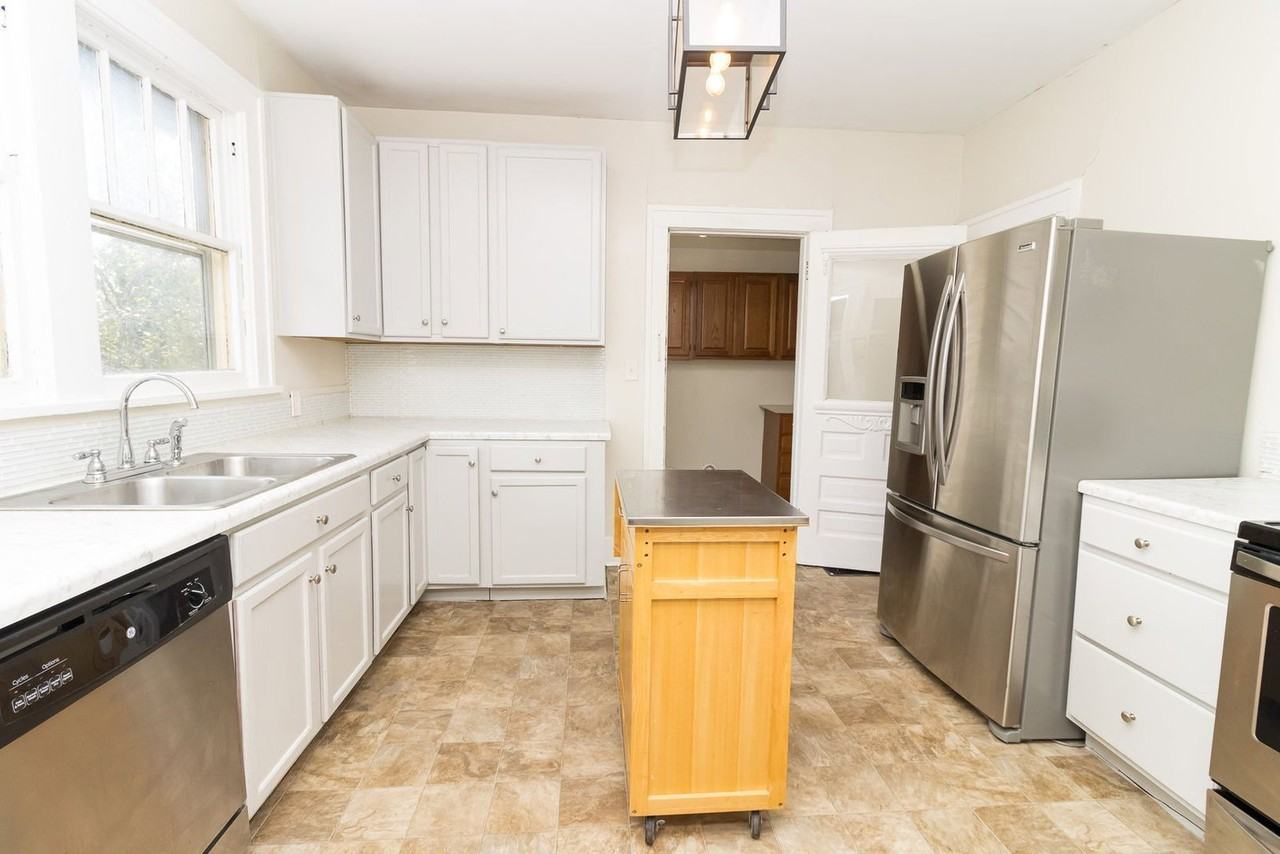 2112 Duncan Ave - Photo 6 of 17
