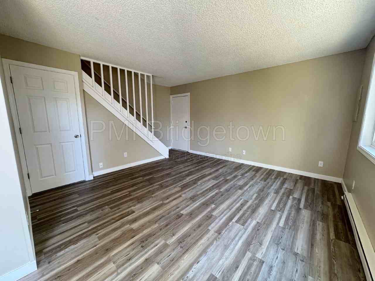 5507 Se Lafayette St #1 - Photo 3 of 12