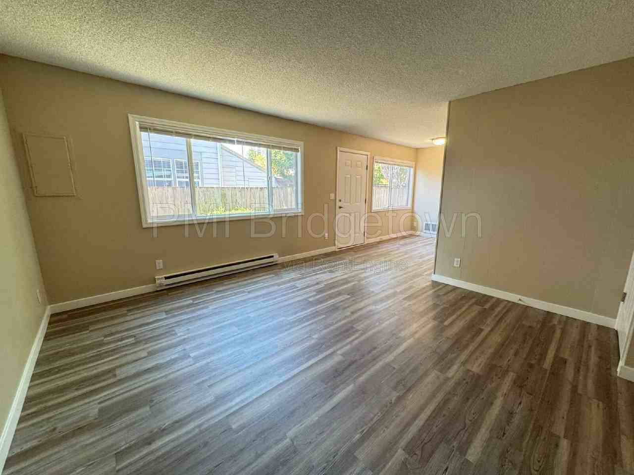 5507 Se Lafayette St #1 - Photo 4 of 12