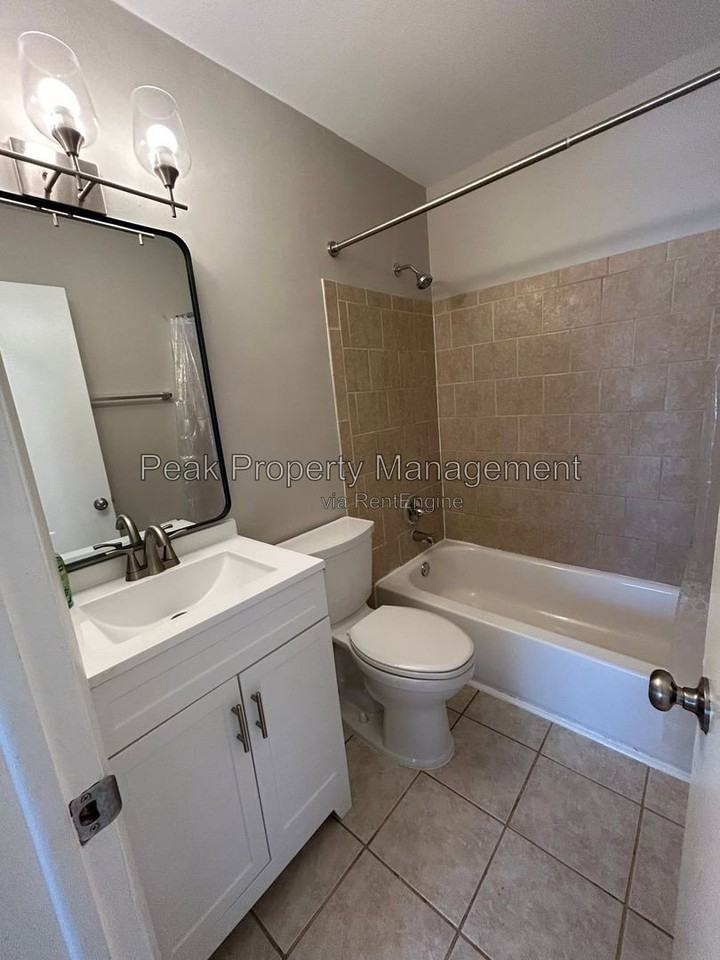 3712 Meridian Ave - Photo 5 of 8