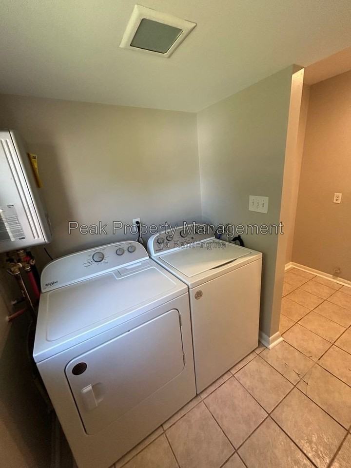 3712 Meridian Ave - Photo 7 of 8