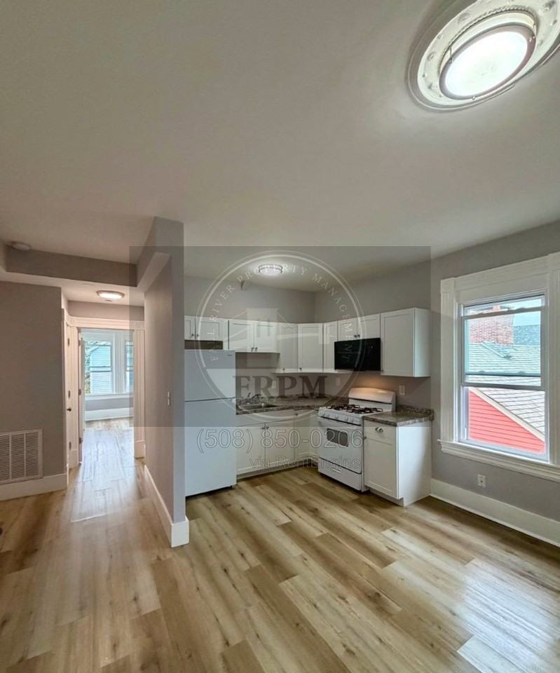 108 Cherry St #3 - Photo 4 of 25