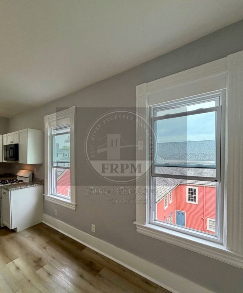 108 Cherry St #3 - Photo 5 of 25