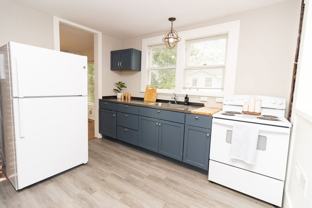 2602 14th Ave #A - Photo 1 of 1