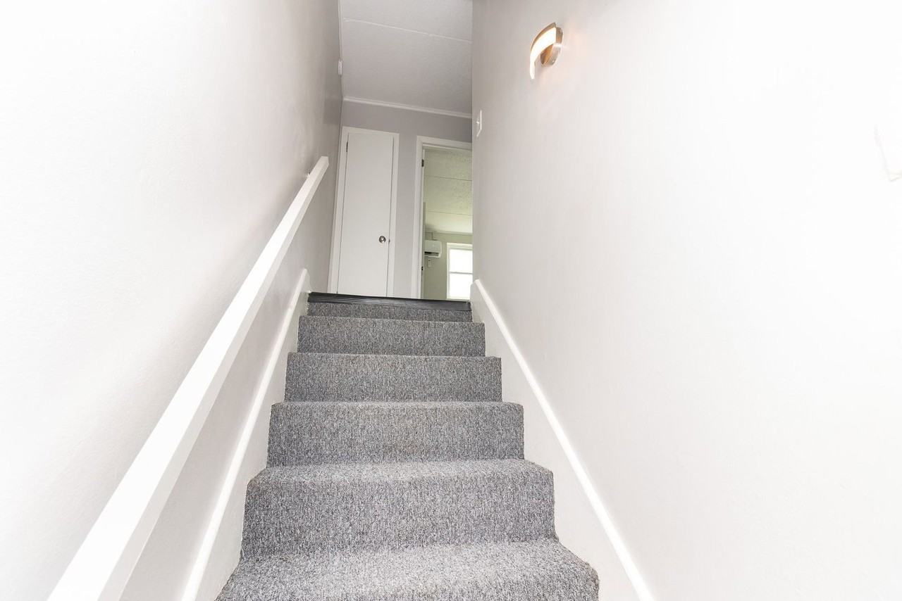 310 Cleveland St #1 - Photo 6 of 13