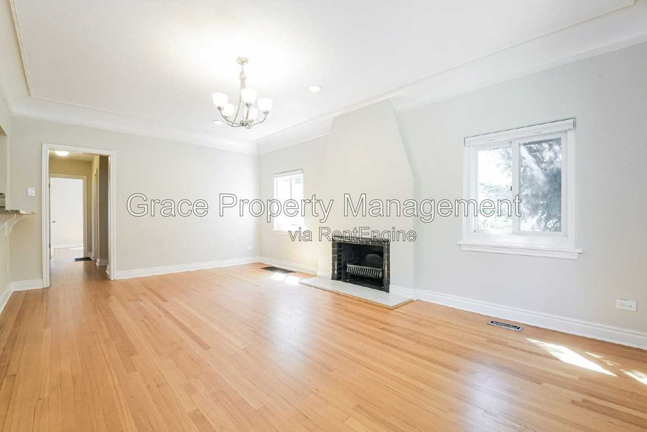 1410 Glencoe St - Photo 2 of 38