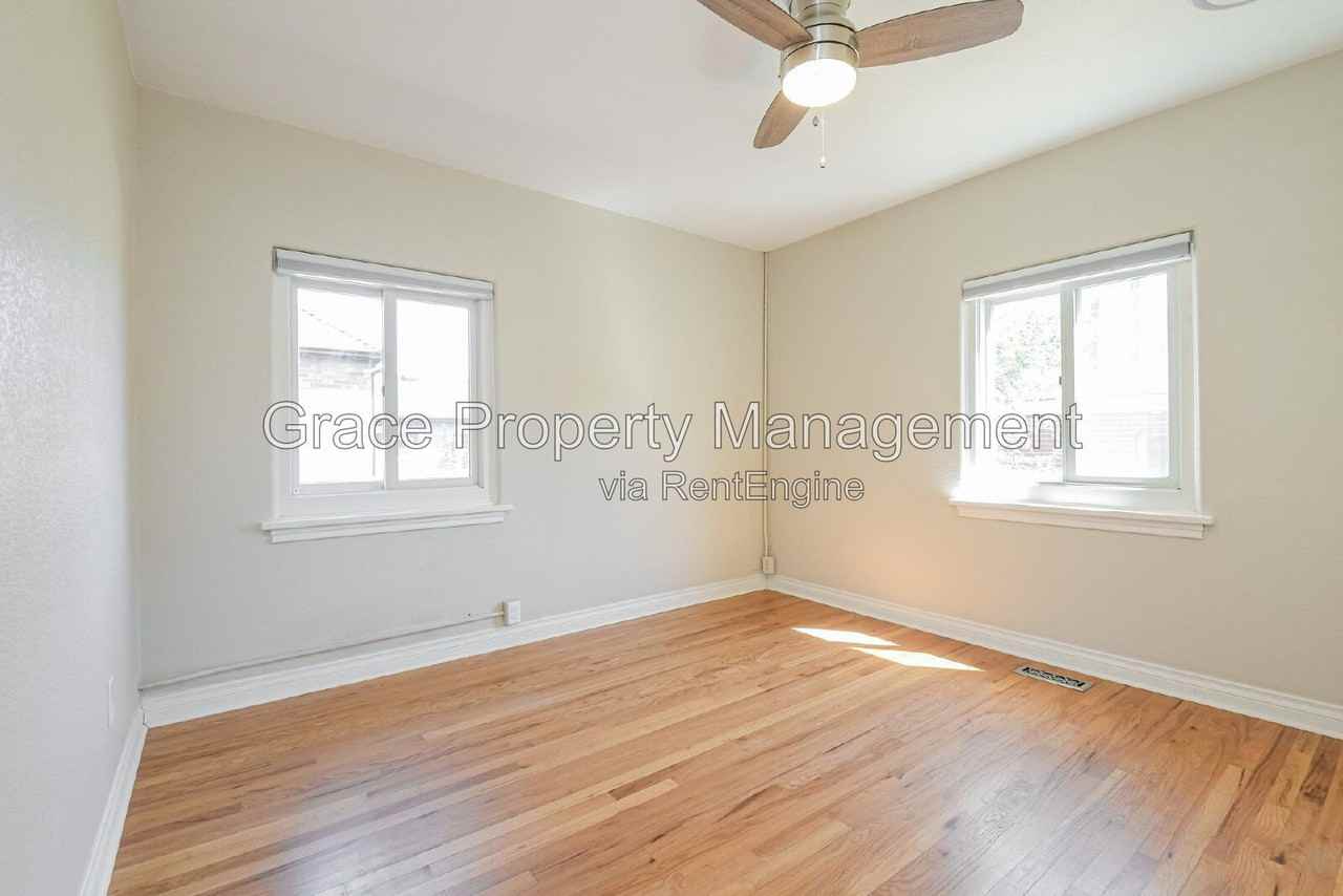 1410 Glencoe St - Photo 7 of 38