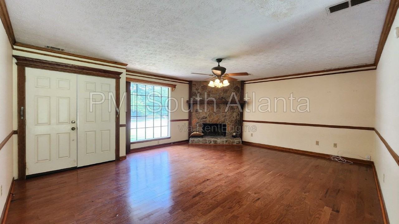 9257 Forest Knoll Dr - Photo 6 of 45