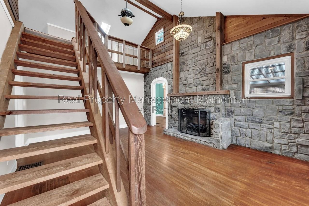 1890 N Douglas Ave - Photo 2 of 16