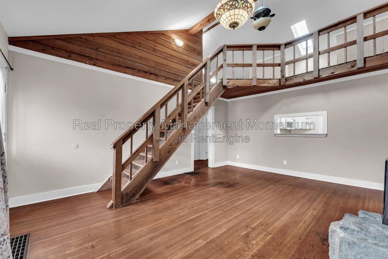 1890 N Douglas Ave - Photo 3 of 16