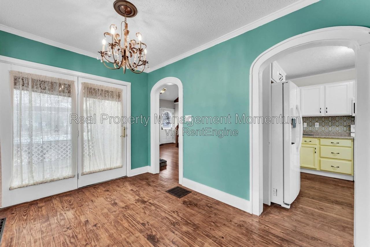 1890 N Douglas Ave - Photo 7 of 16
