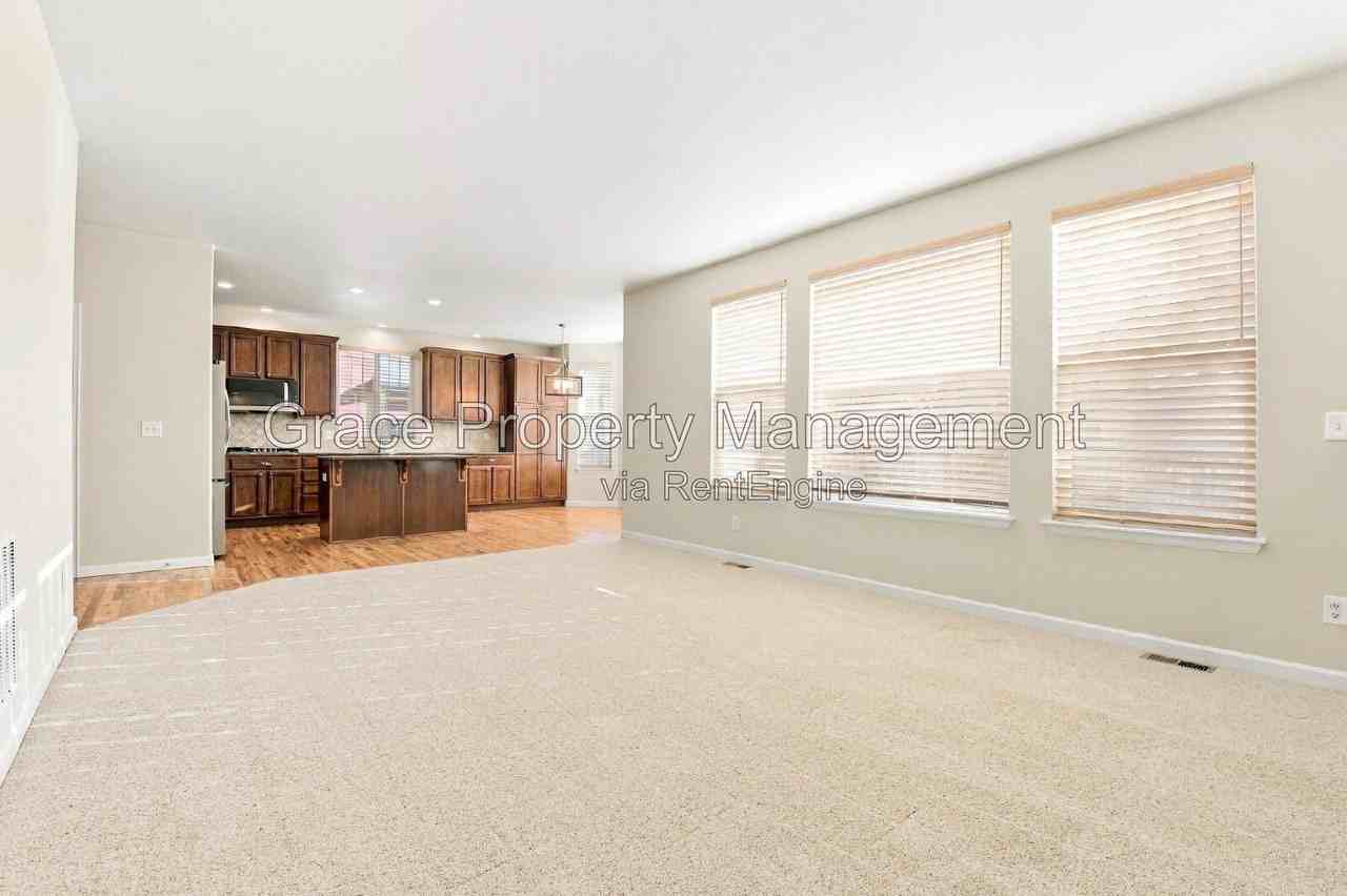 2715 S Muscovey Ln - Photo 3 of 21