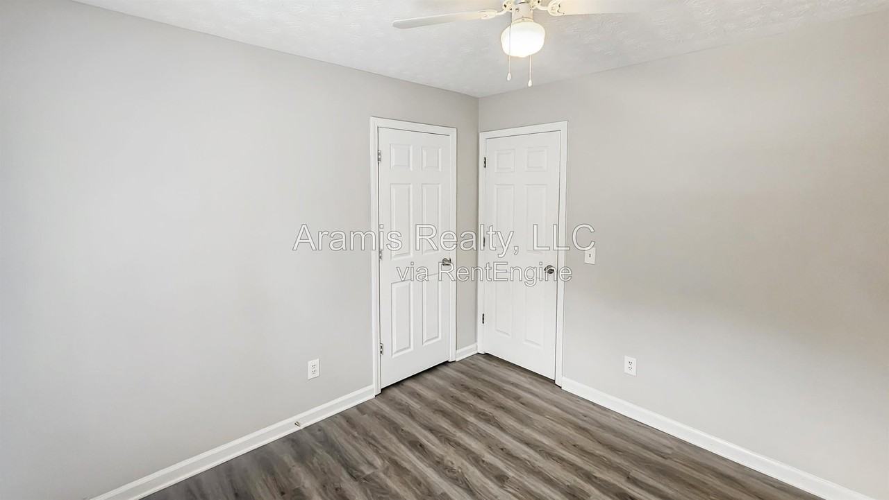 321 Braxton Dr - Photo 7 of 12