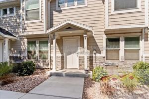 featured image of 1173 W Shady Brook Ln #9