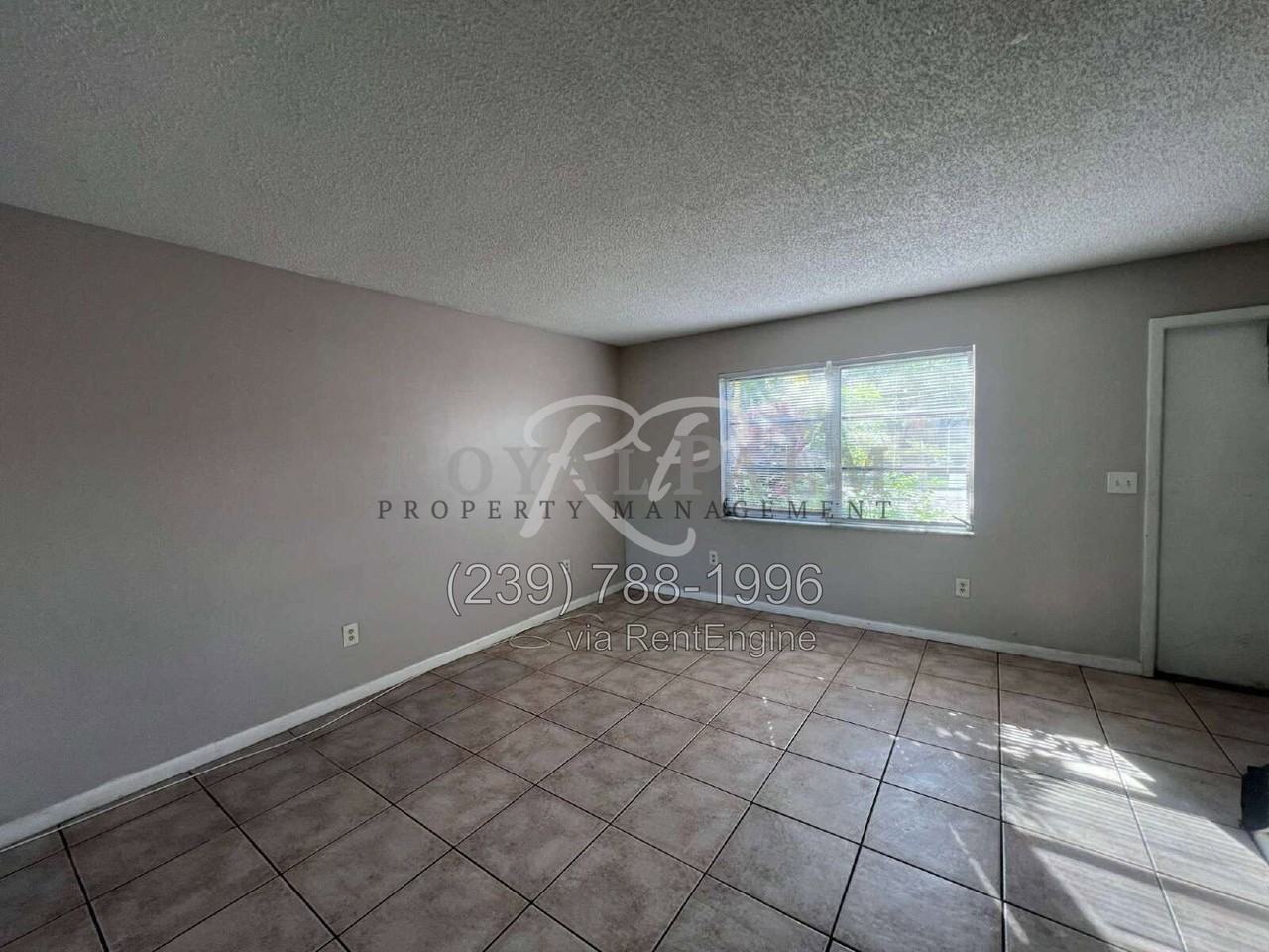 6635 Warwick Cir #4 - Photo 5 of 29