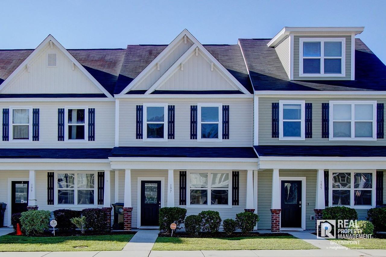 197 Woodward Rd
