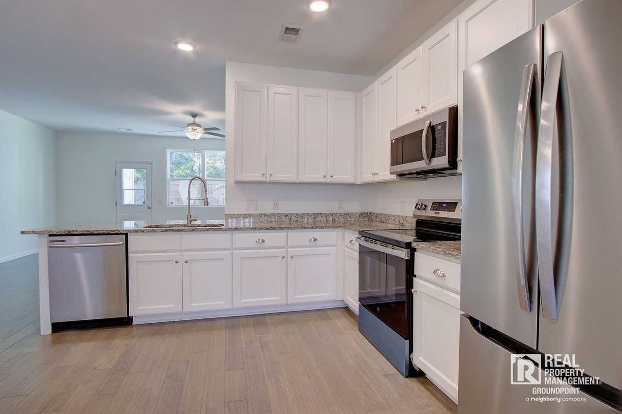 197 Woodward Rd - Photo 6 of 28