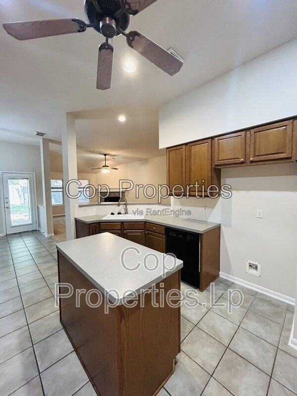 602 Turtle Hl - Photo 3 of 19