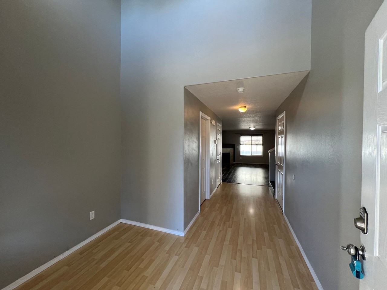 2715 Ne 125th Ct - Photo 3 of 25