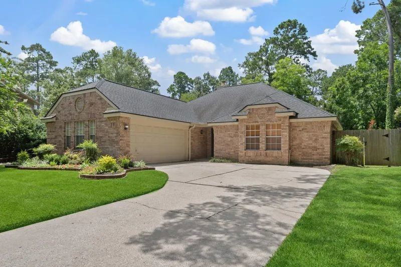 3518 Grove Oaks Dr - Photo 2 of 23