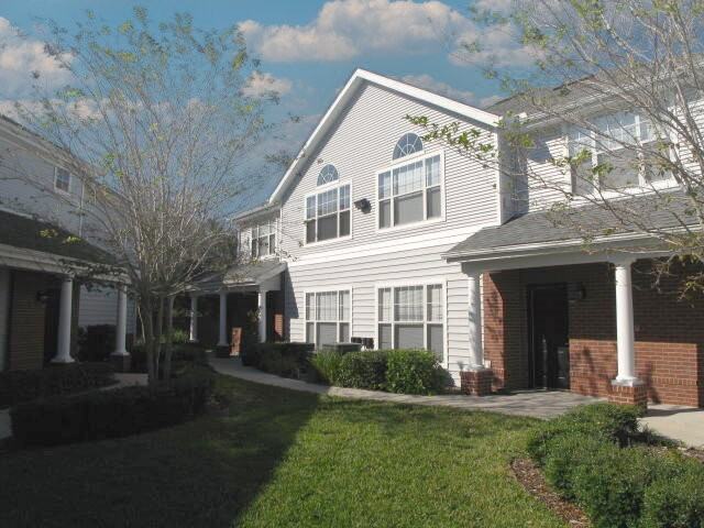 33203 Harbour Vista Cir - Photo 3 of 27