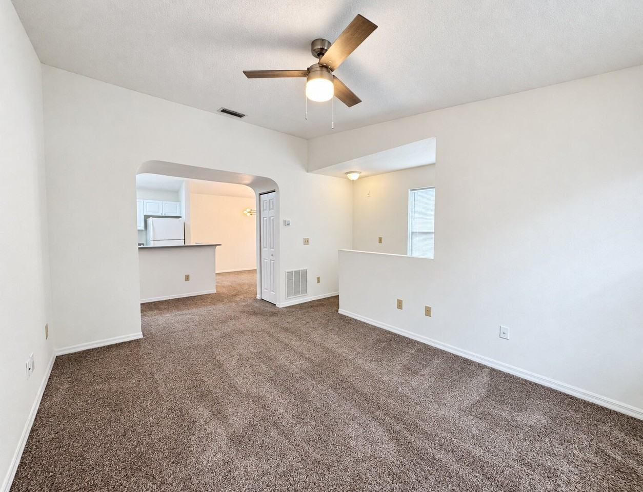 33203 Harbour Vista Cir - Photo 6 of 27
