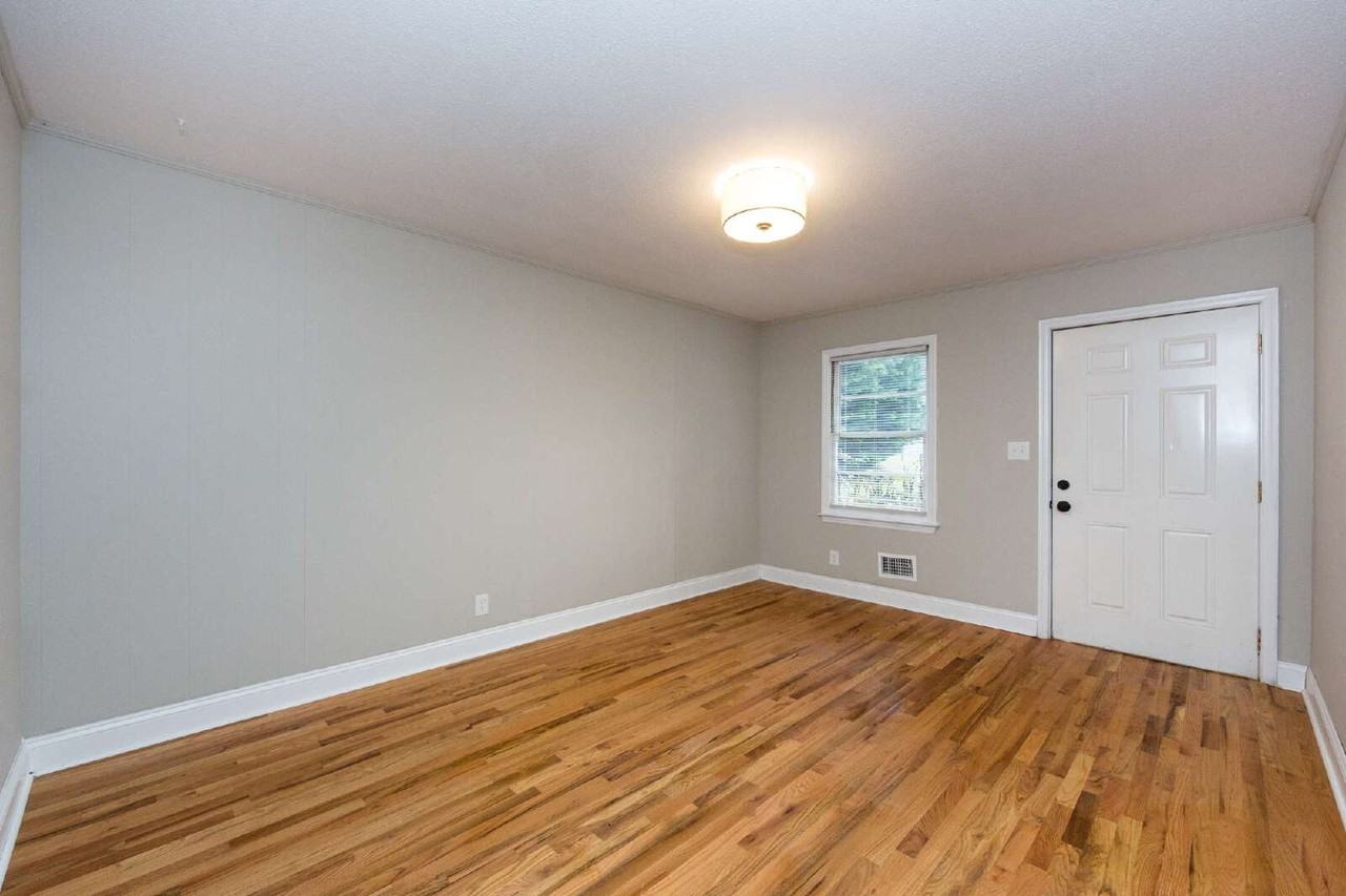 116 Leeper Ave Unit B - Photo 2 of 25