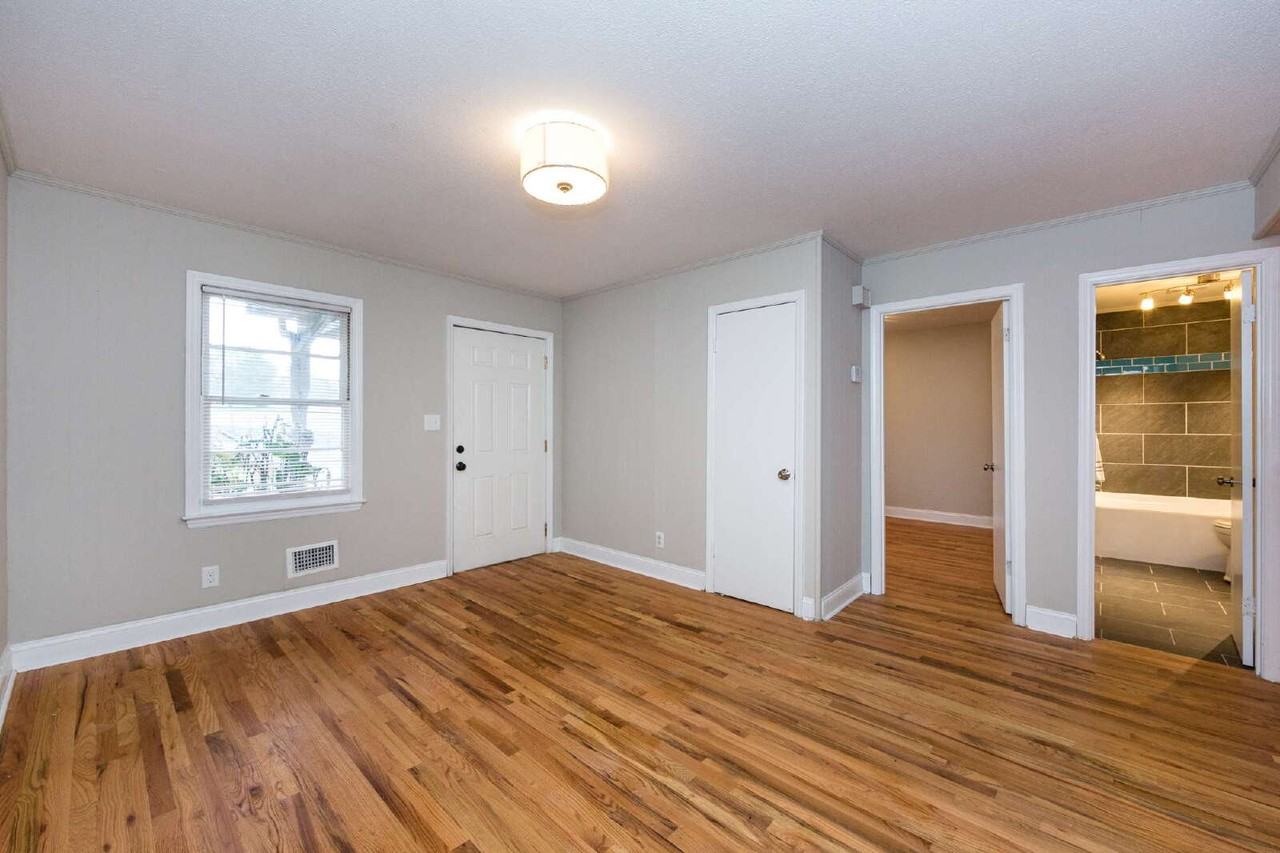 116 Leeper Ave Unit B - Photo 3 of 25