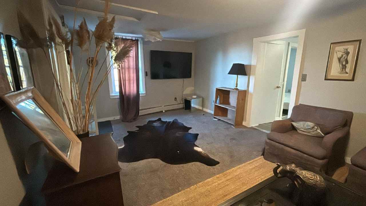 190 10th St - Photo 6 of 10