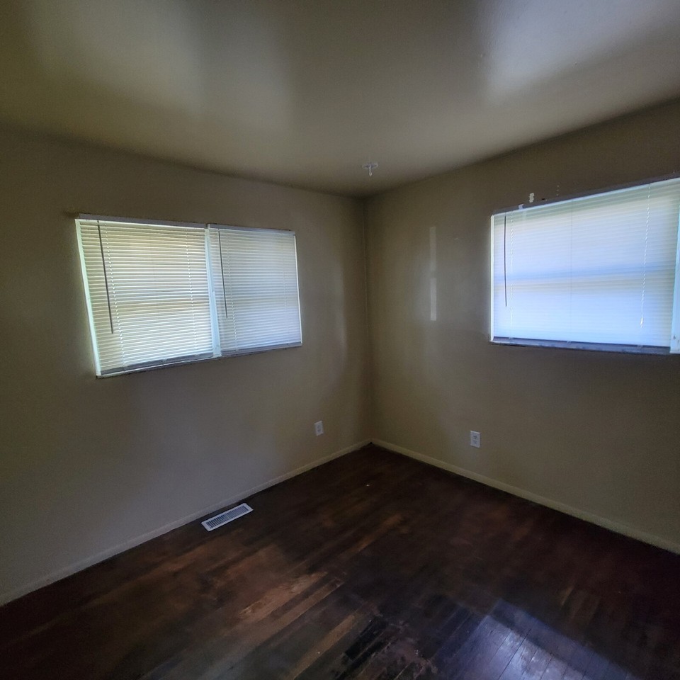 3711 N Hartman Dr - Photo 5 of 8