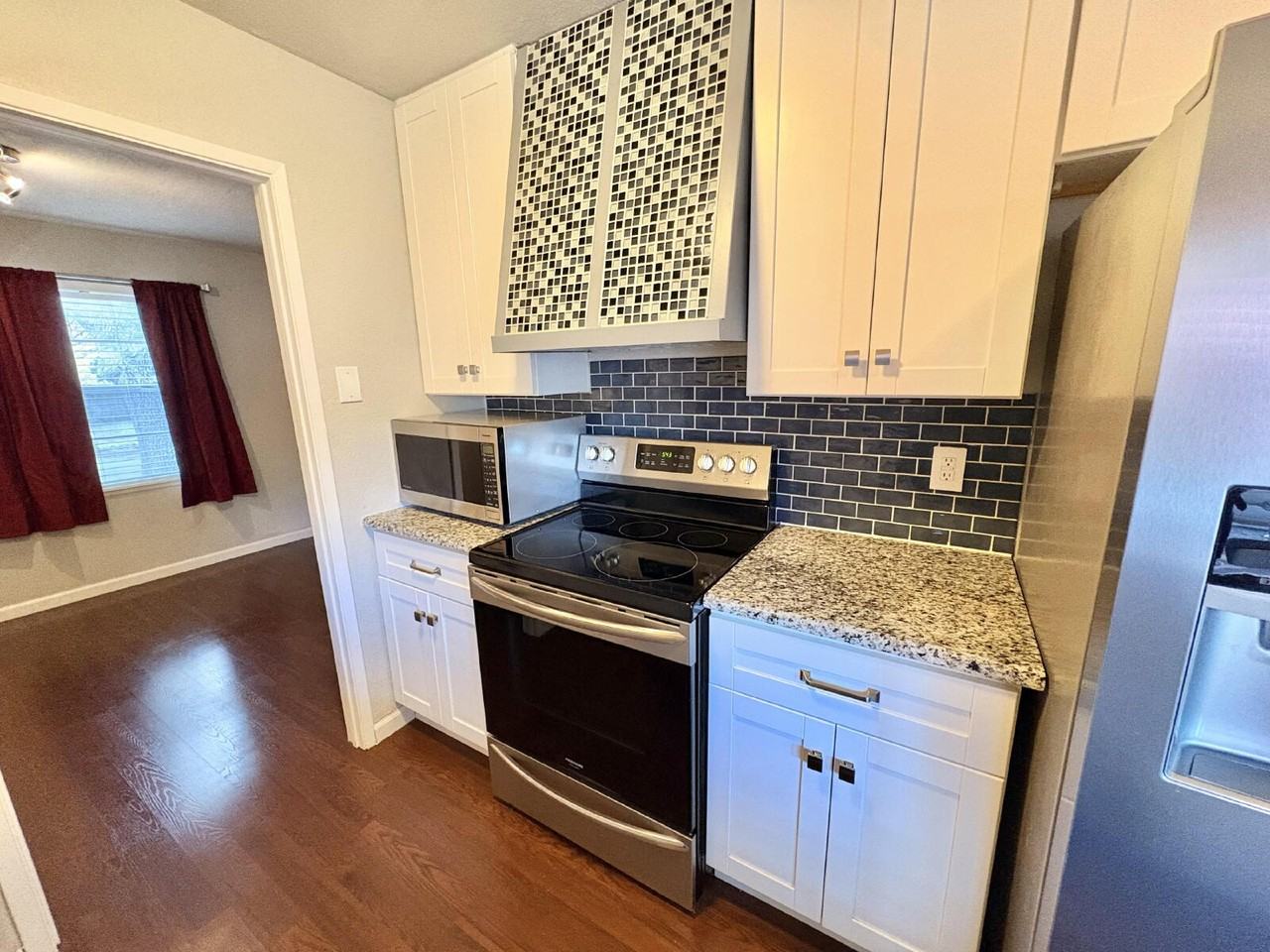 937 Harvest Glen Dr - Photo 3 of 28