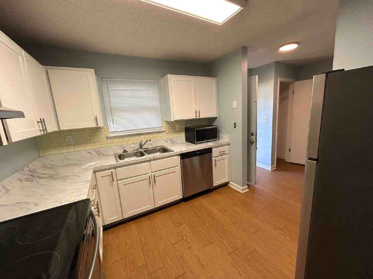1250 Chee Ln - Photo 2 of 26