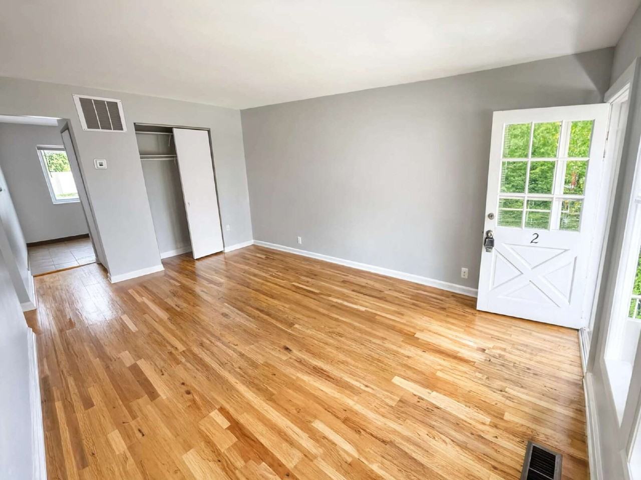 1705 Hinkson Ave #12 - Photo 2 of 9