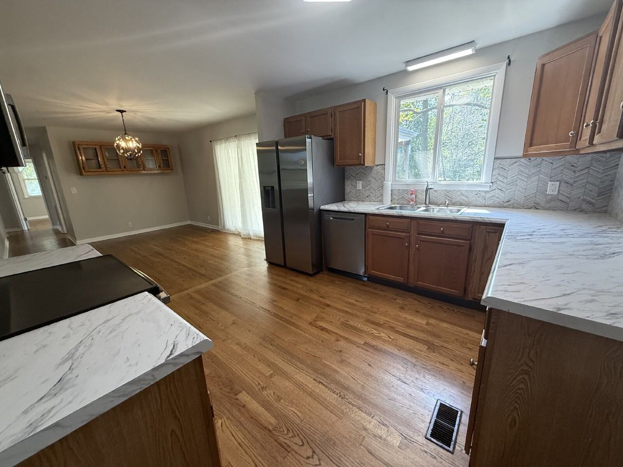 2034 Ransom Dr - Photo 5 of 23