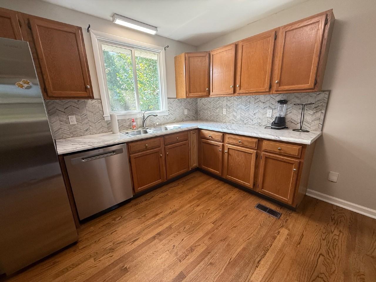 2034 Ransom Dr - Photo 6 of 23
