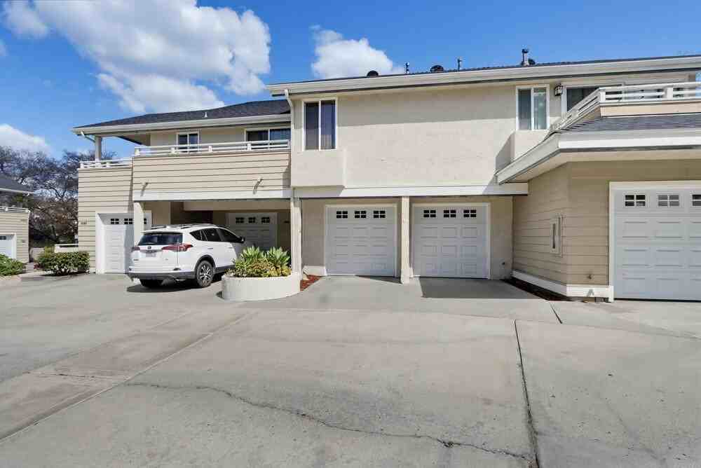 5193 68th St - Photo 4 of 50