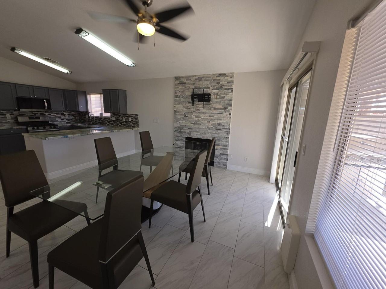 9085 Living Rose St - Photo 6 of 22