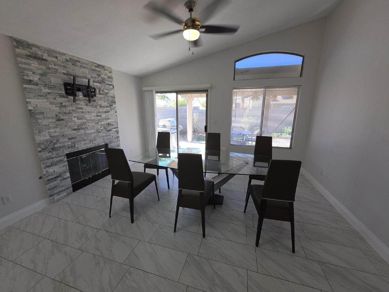 9085 Living Rose St - Photo 7 of 22
