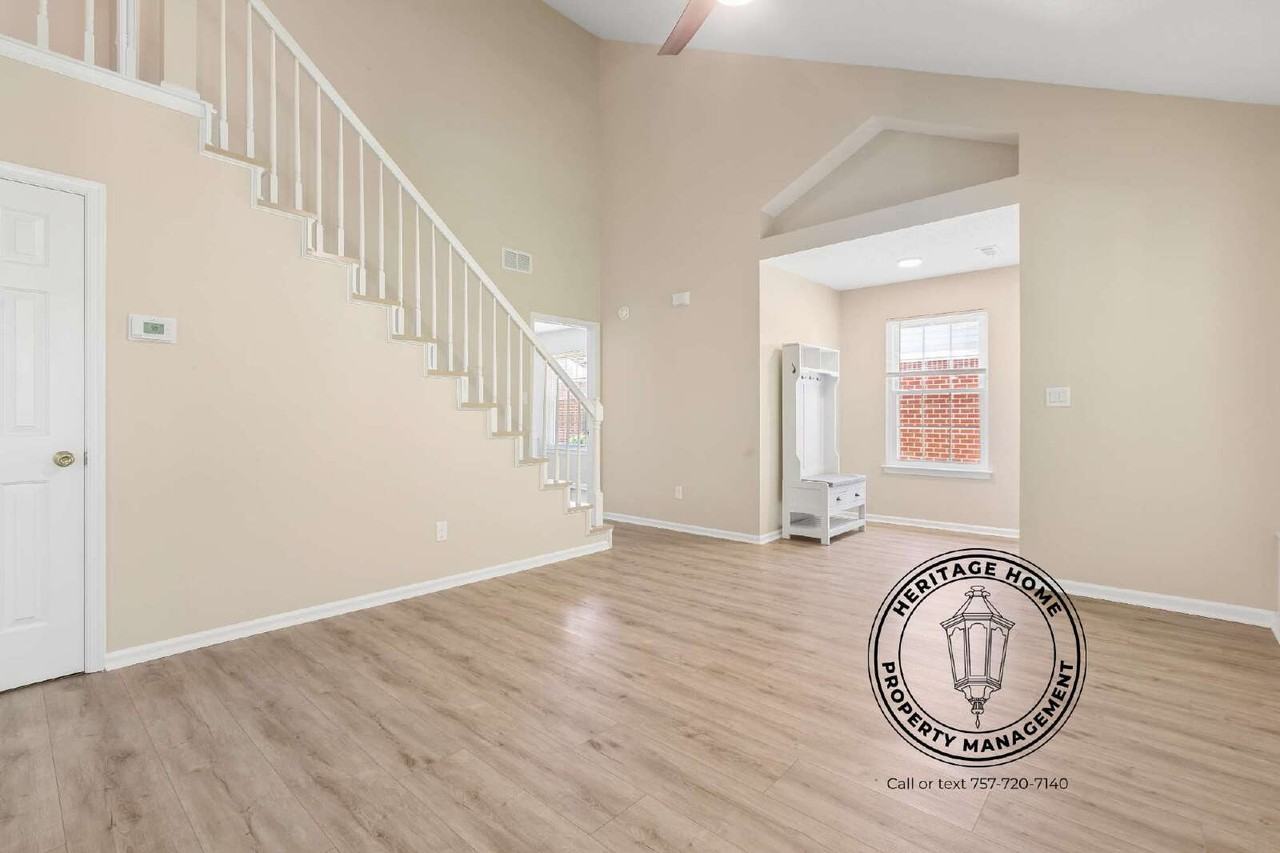713 Oak Mill Ln - Photo 5 of 24