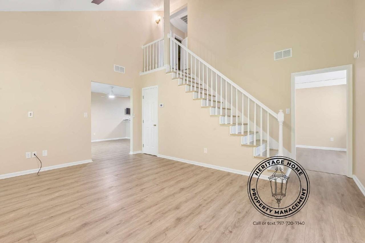 713 Oak Mill Ln - Photo 6 of 24