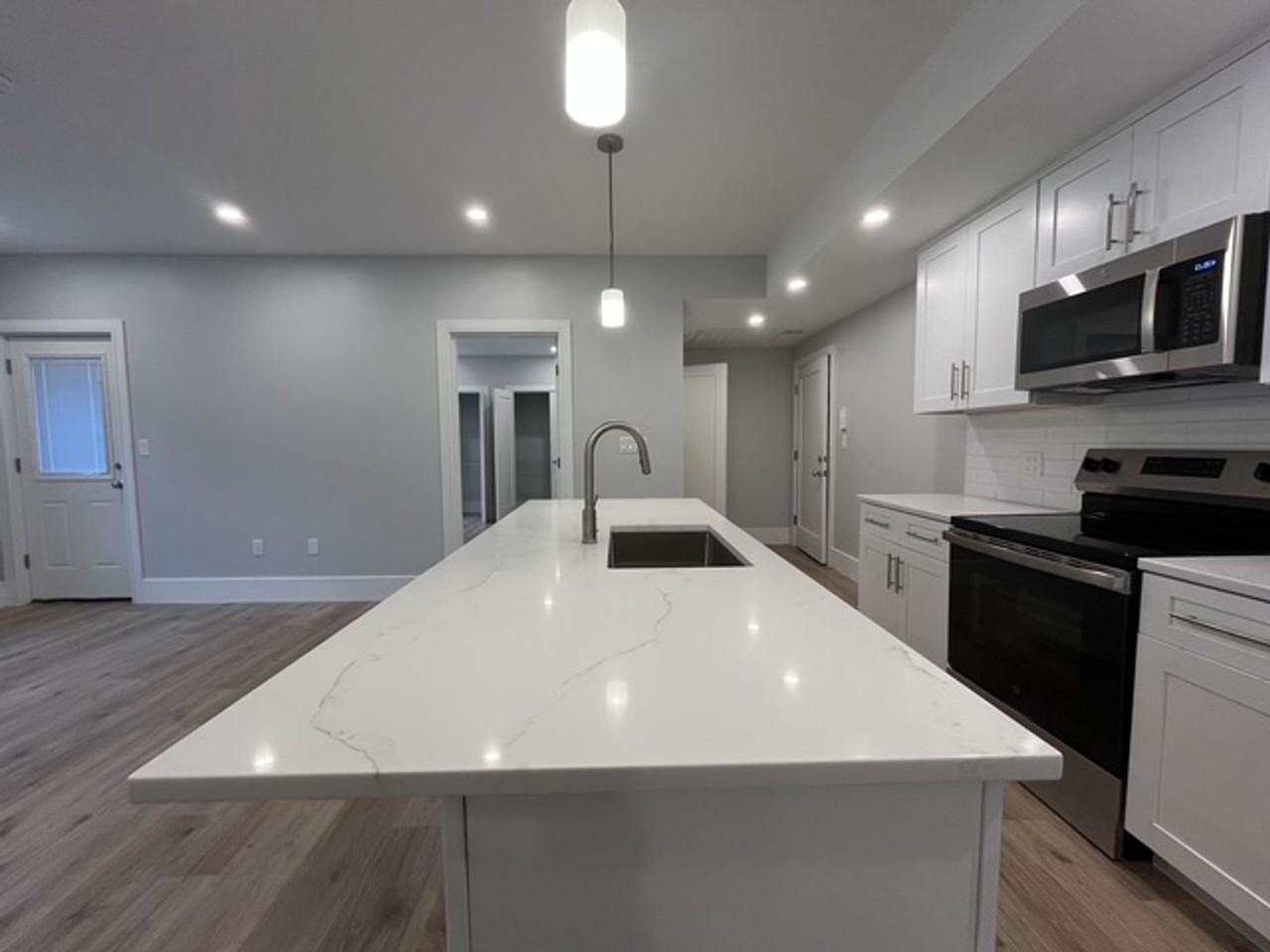 5 Kenrick St - Photo 2 of 17