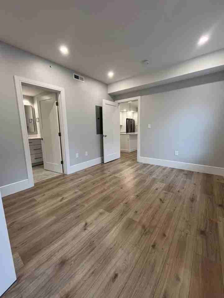 5 Kenrick St - Photo 6 of 17