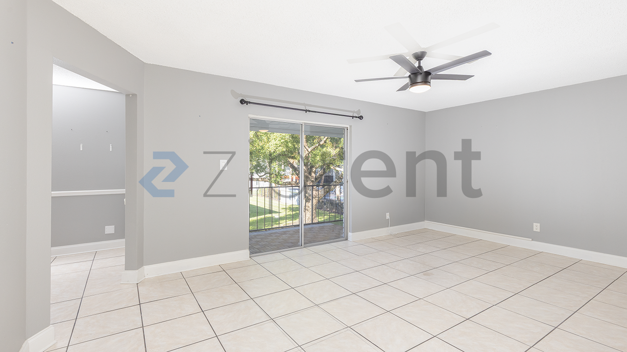 204 Lewfield Cir - Photo 5 of 18