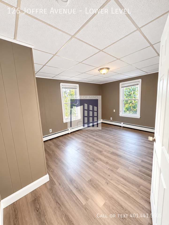 126 Joffre Ave - Photo 5 of 14