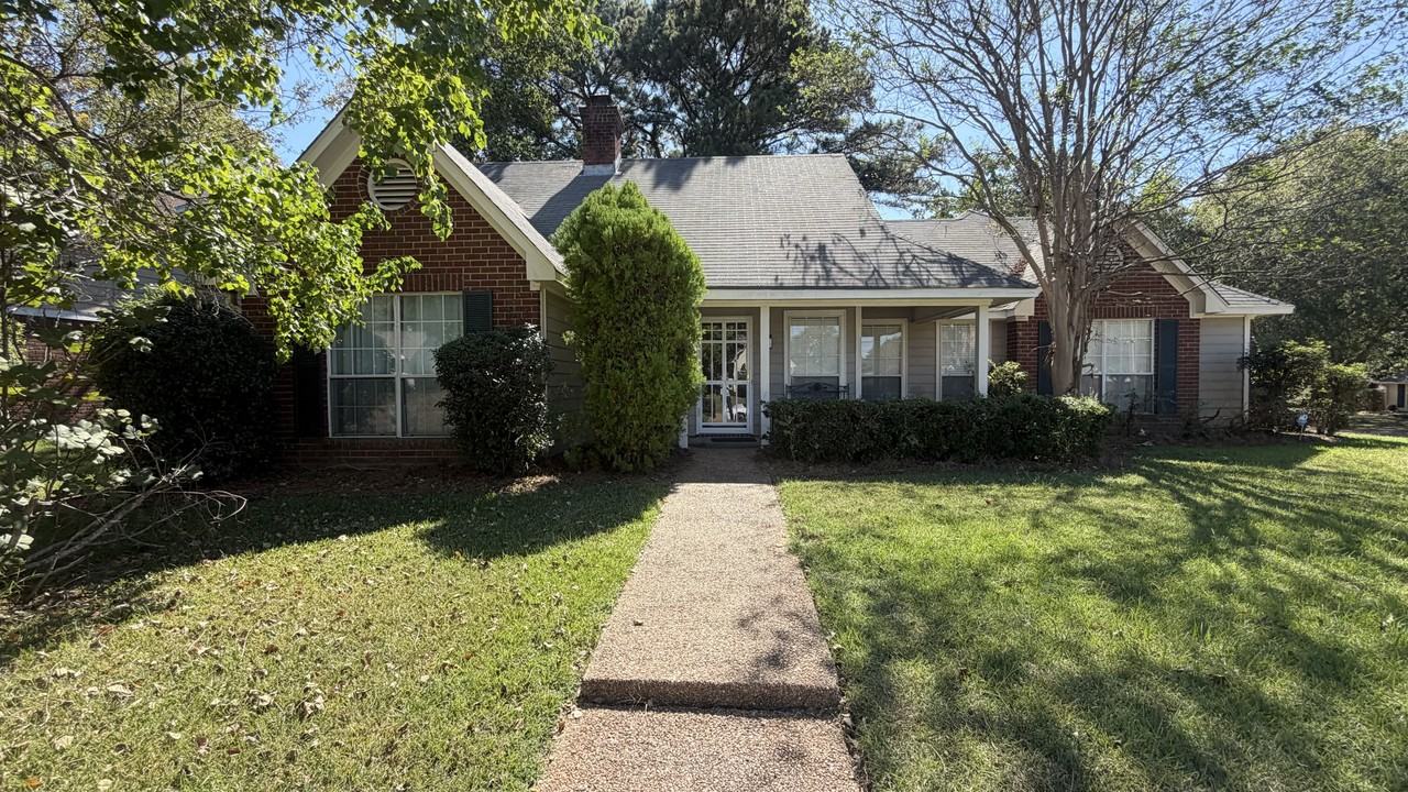 653 Baywood Pointe