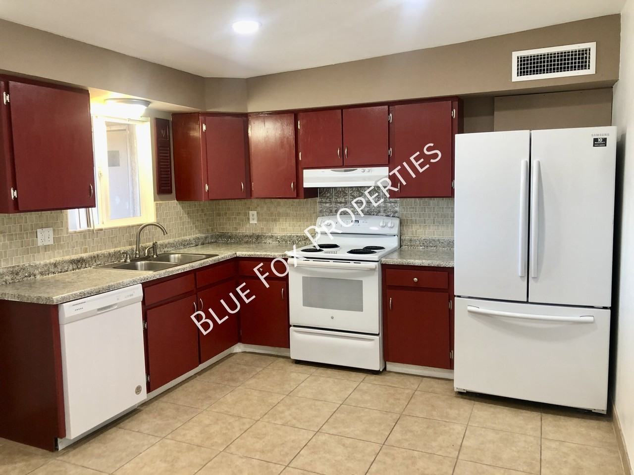 2622 S Calle Yucatan - Photo 2 of 23