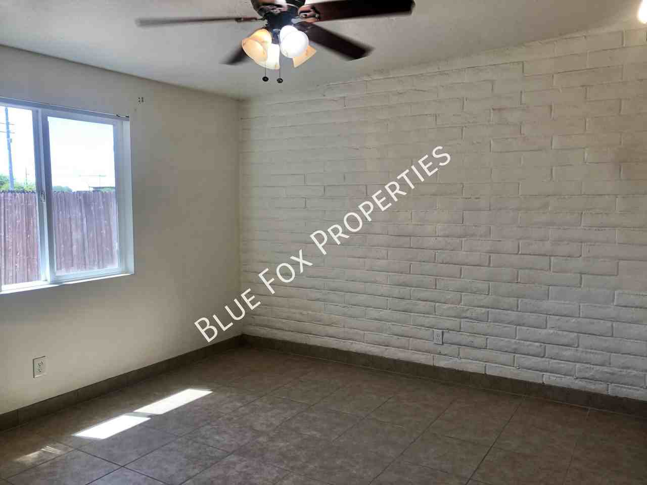 2622 S Calle Yucatan - Photo 5 of 23