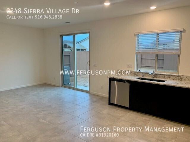 2348 Sierra Village Dr - Photo 4 of 15